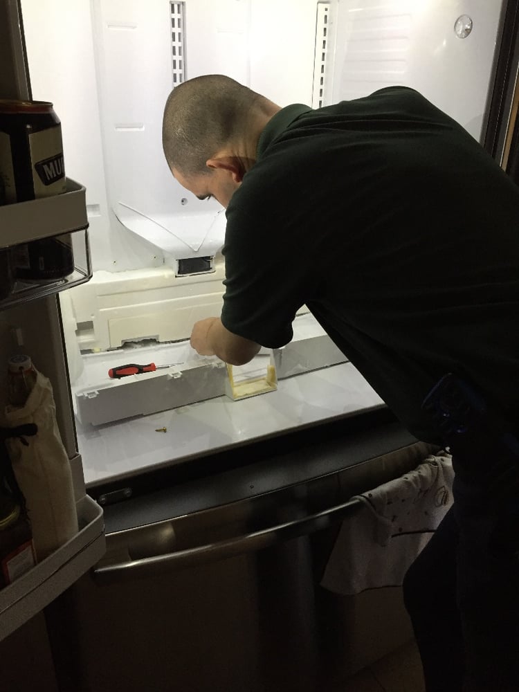 How to Fix a Refrigerator That’s Leaking